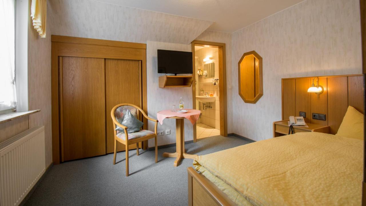 Landhotel Gasthof Zur Post Langewiese Номер фото