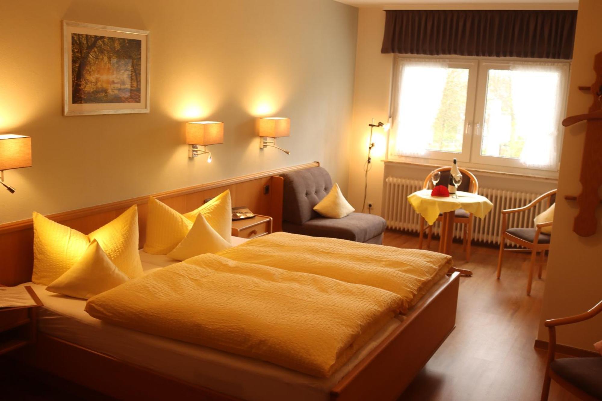 Landhotel Gasthof Zur Post Langewiese Экстерьер фото