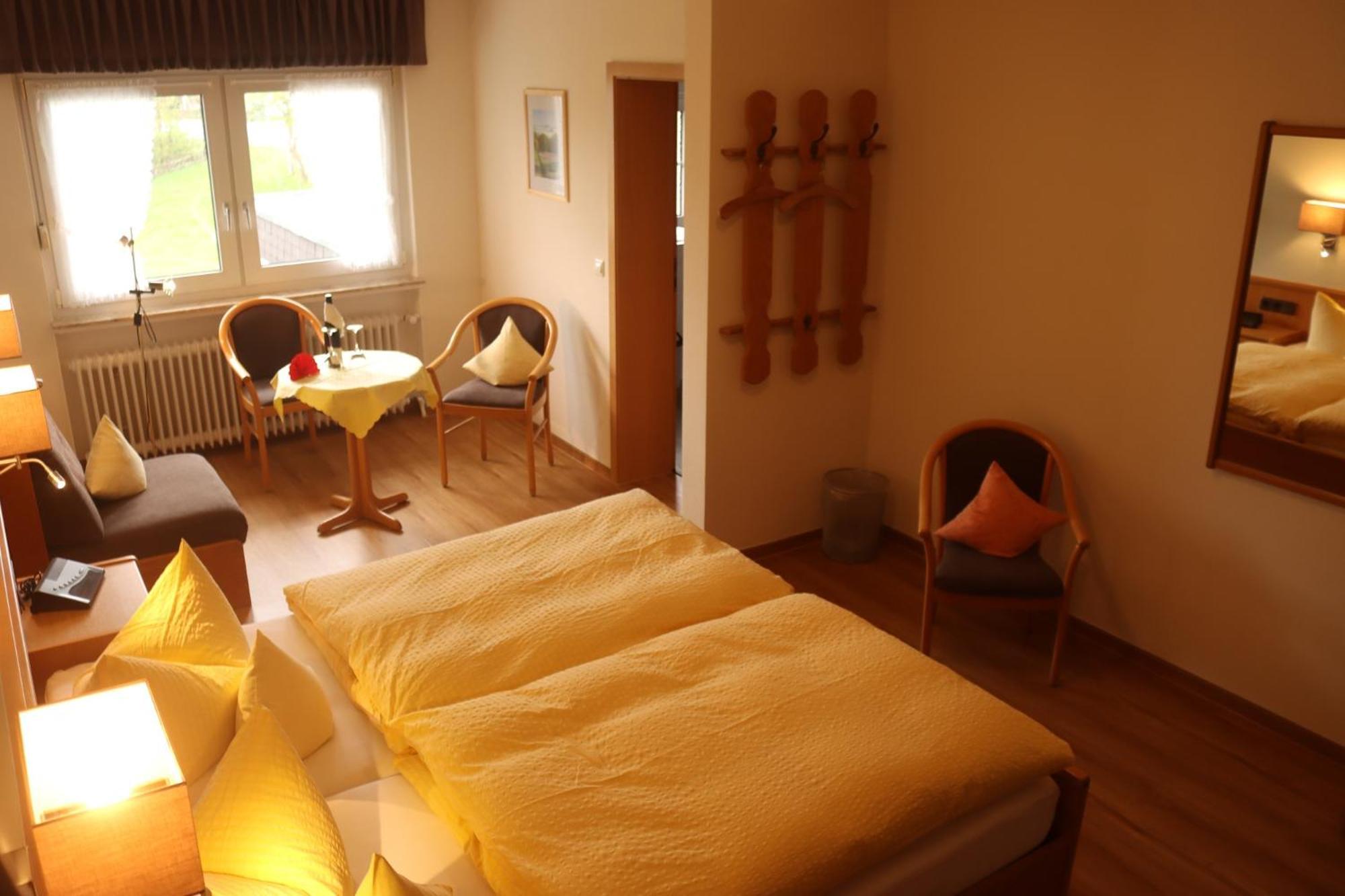 Landhotel Gasthof Zur Post Langewiese Экстерьер фото